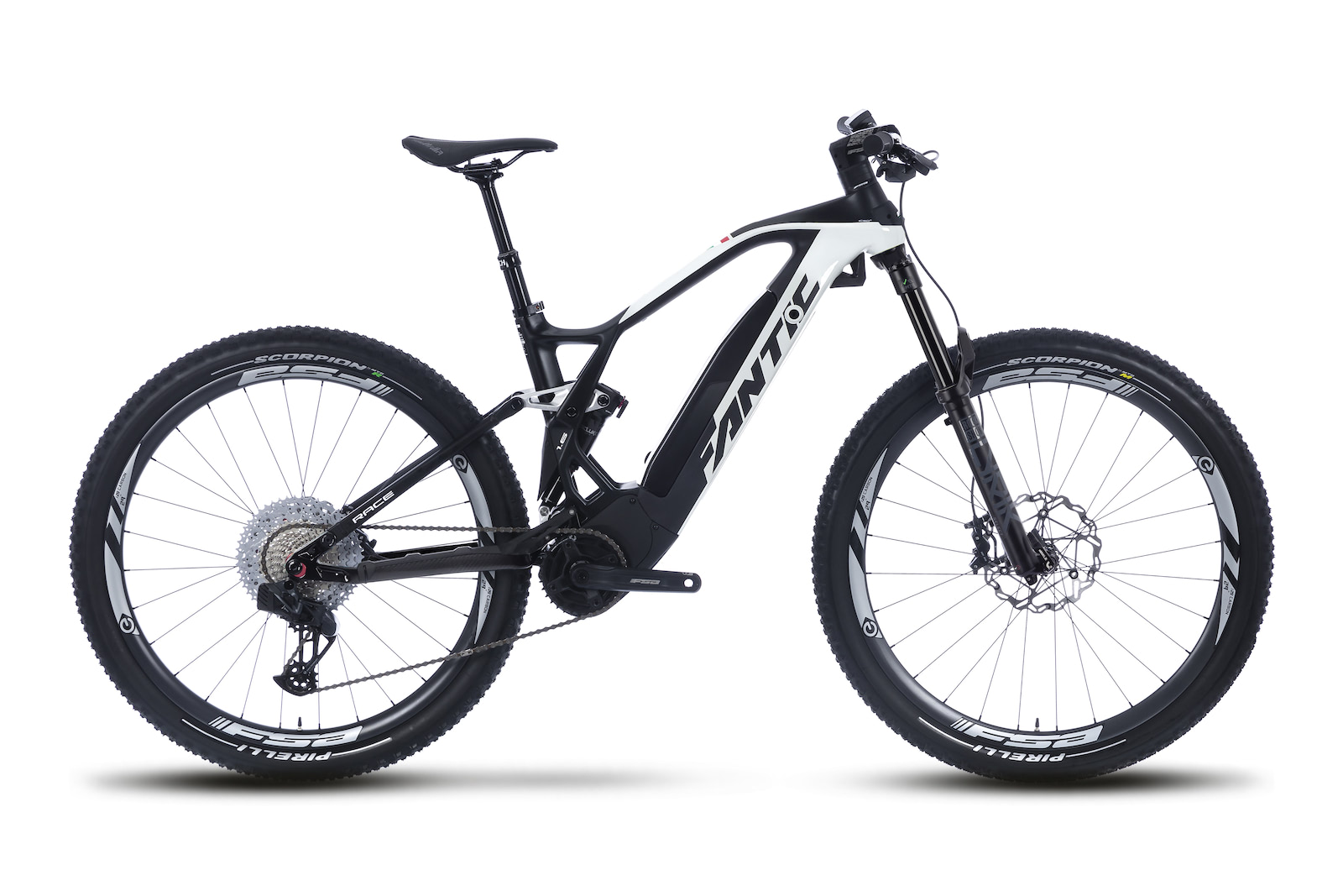 Integra XTF 1.6 CARBON RACE